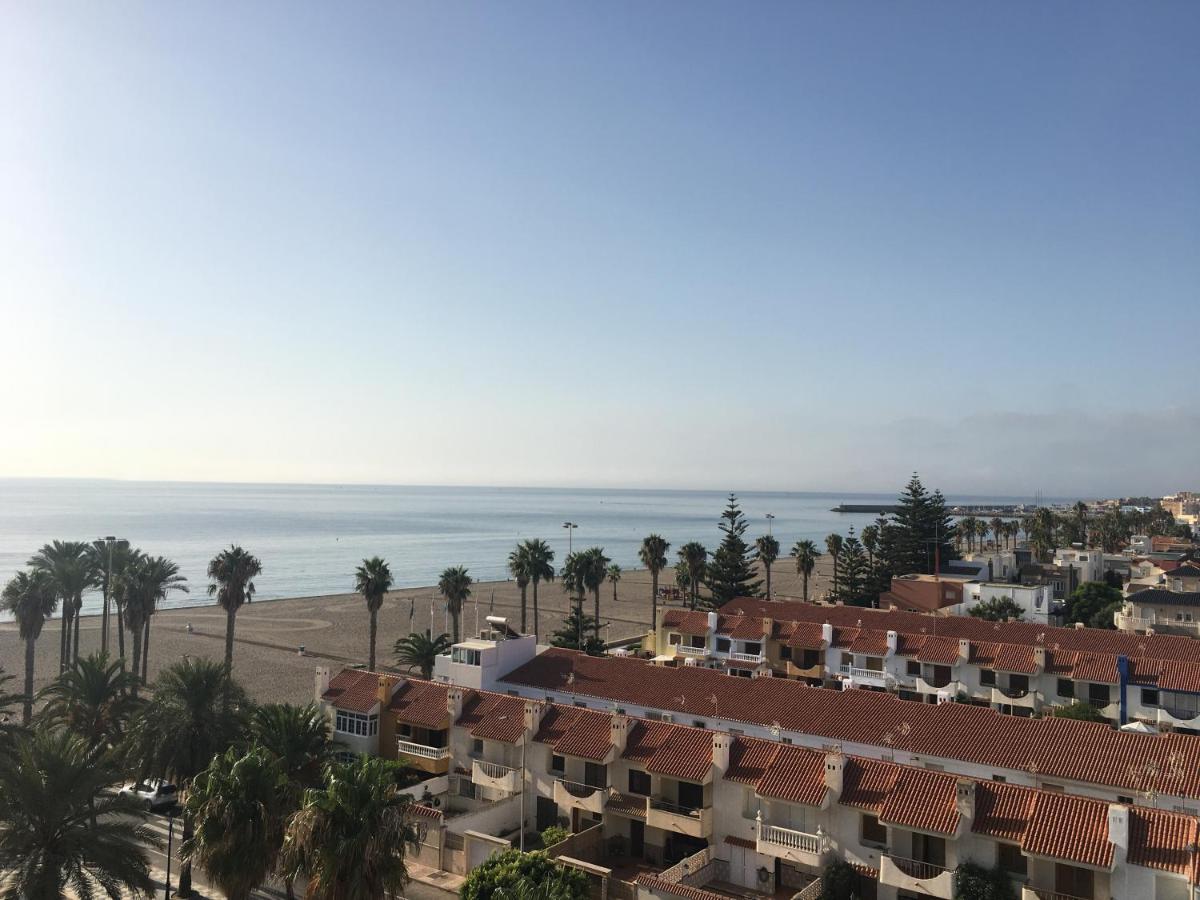 Atico Almeria. Paseo Maritimo Рокетас де Мар Екстериор снимка